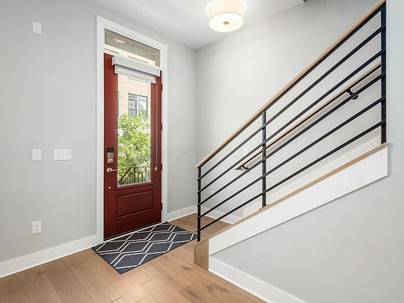 2nd image of 956 Pullman Pl #27