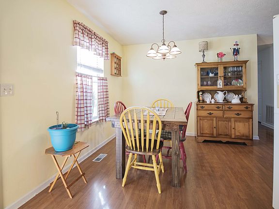 4th image of 4021 Southridge Blvd