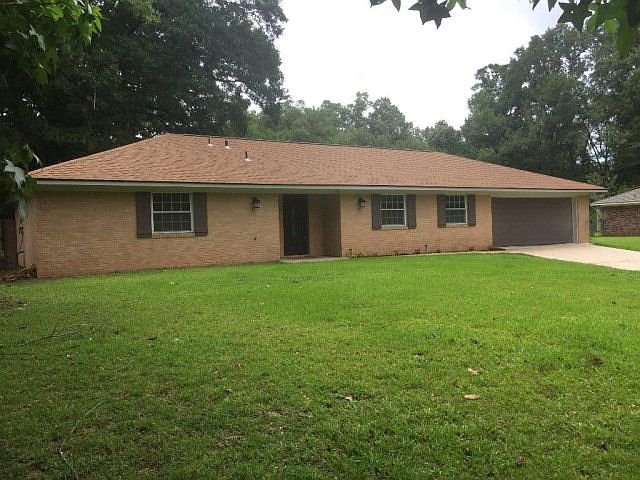 1st image of 403 Longwood Dr