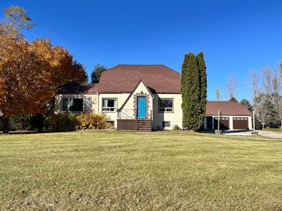 618 E 2nd St, Starbuck, MN, 56381