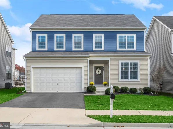 820 Mildenhall Ct, Purcellville, VA 20132
