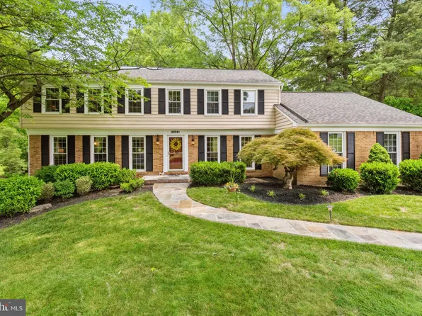 20741 Miracle Dr, Gaithersburg, MD 20882