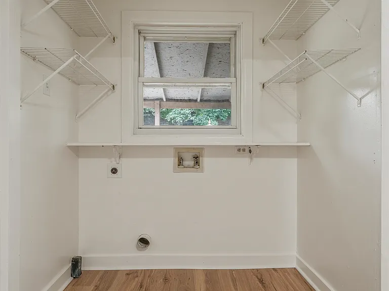 1815 Fay St — Photo 14