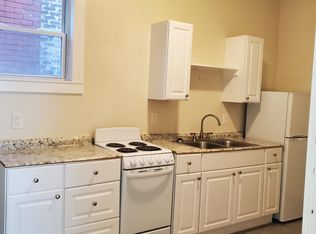 610 4th Ave #1F, Troy, NY 12182