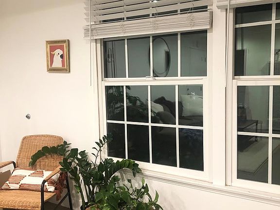 4th image of 1115 S Barrington Ave #4