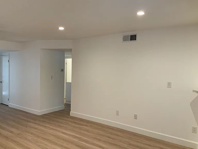 628 Daisy Ave — Photo 9