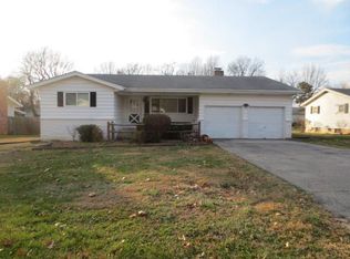 1845 S Sieger Dr, Springfield, MO 65804