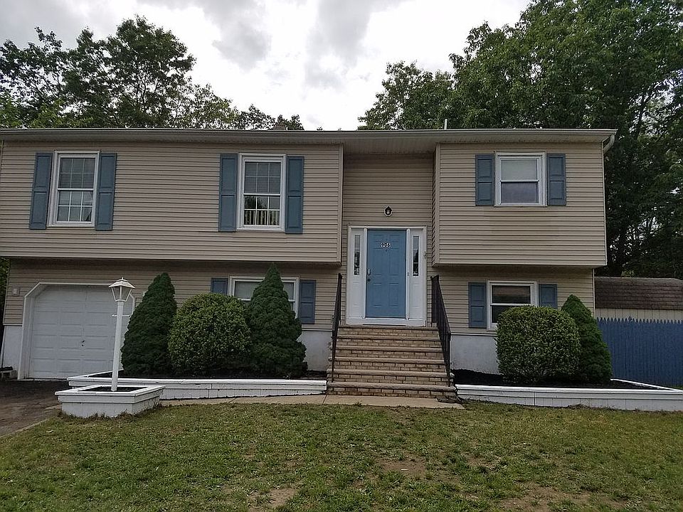 1st image of 906 Morris Ave