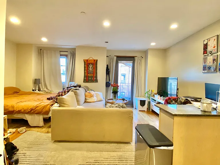 57 Clarendon St #6 — Photo 13