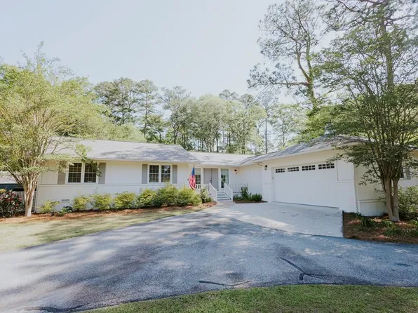 2011 Hollywood Dr, Thomasville, GA 31792