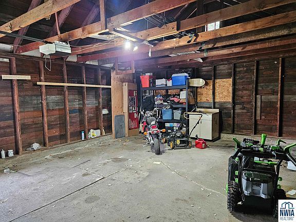 5th image of 2100 Metropolitan St