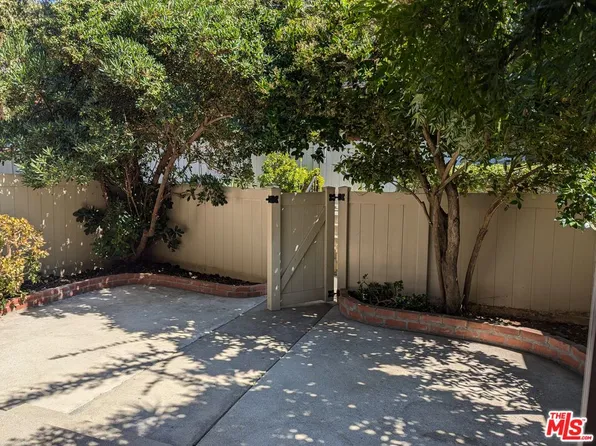 1183 Ramona Dr, Thousand Oaks, CA 91320