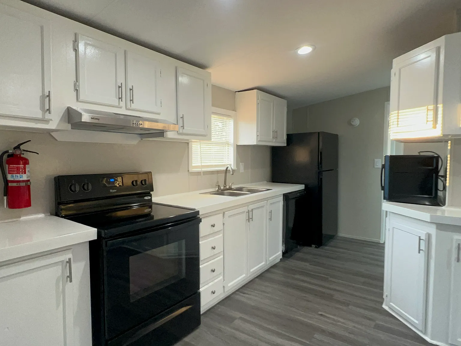 3 bed, 1216 sqft, $1,250 — Photo 1