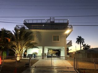 226 Lower Matecumbe Rd, Key Largo, FL 33037