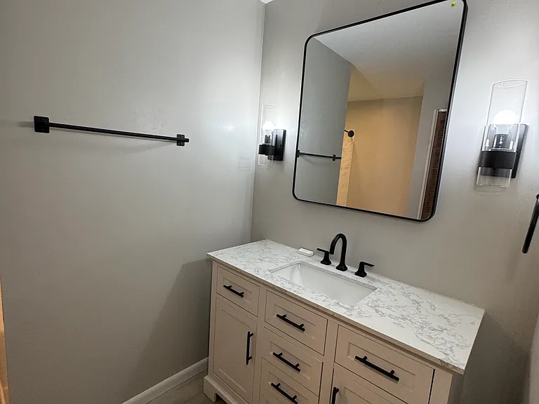 370 Winding Way — Photo 12