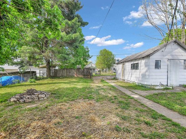 714 Vine St, New Castle, IN 47362