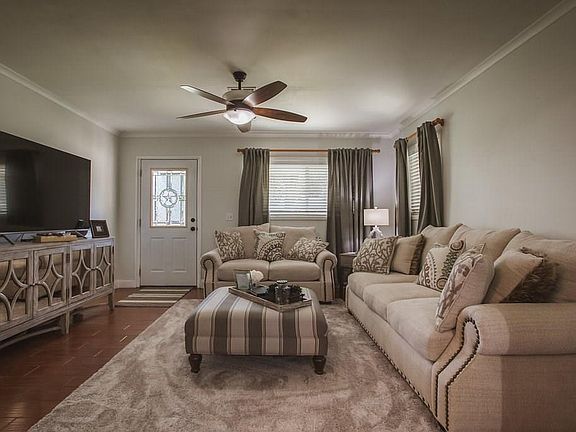 2nd image of 109 Taos Dr