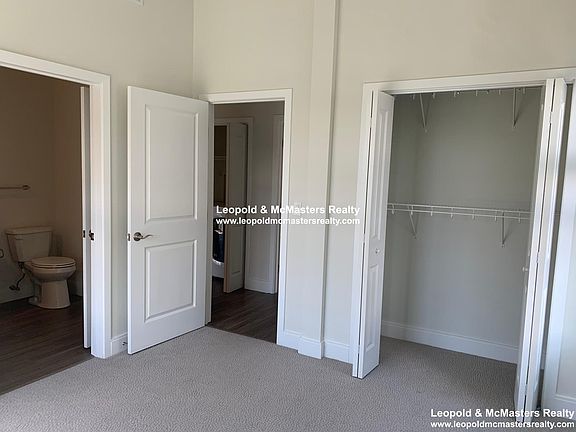 5th image of 21 Newport Ave #609