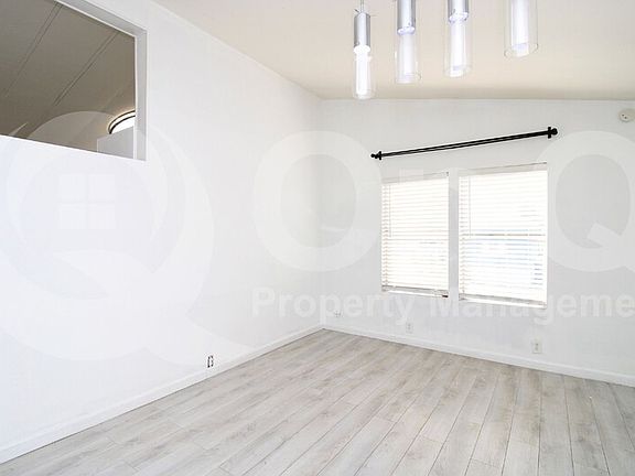 5th image of 1770 N Valley Dr Unit 32