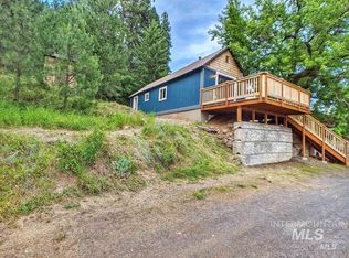 306 S Pine St, Troy, ID 83871