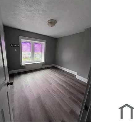9823 Dickens Ave — Photo 10