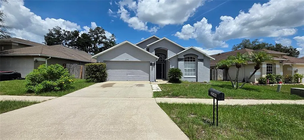 3 bed, 2.0 bath, 1631 sqft, $2,195 — Photo 3