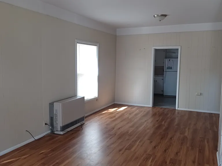 313 Alamosa Ave — Photo 2