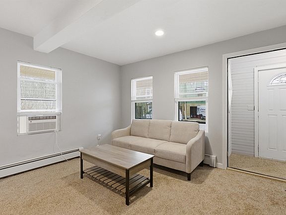 5th image of 13 Harrison Ave
