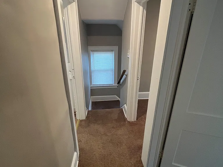 1126 Ardmore Ave SW — Photo 13