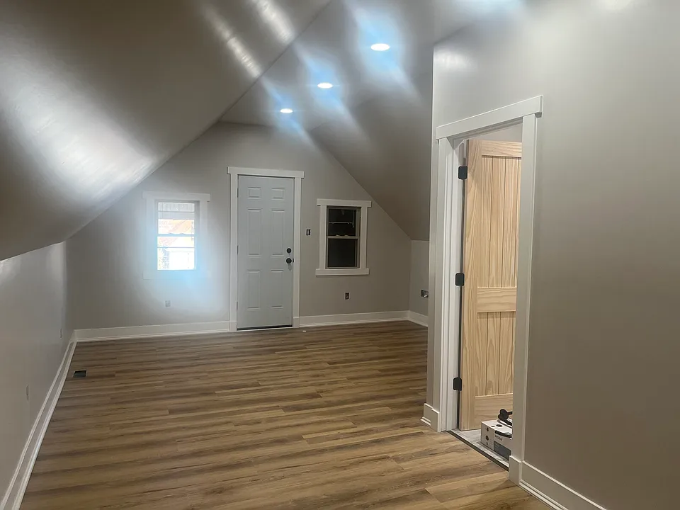 2443 S Christiana Ave #3