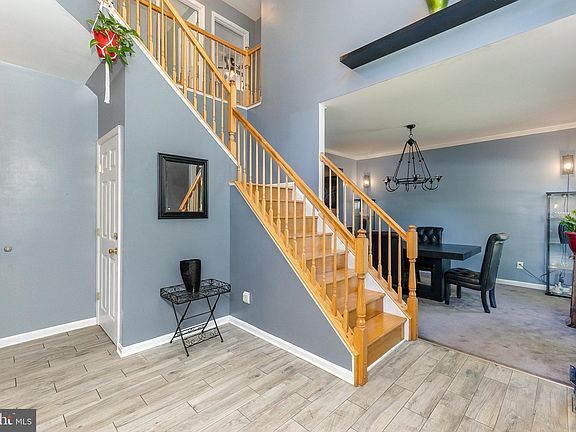 5th image of 5235 Daybreak Ln