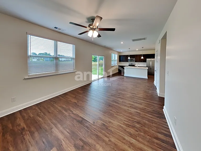 908 Ronnie Rd — Photo 6