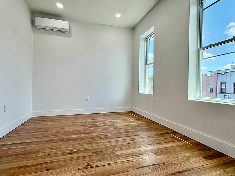 178 Utica Ave #2H — Photo 2