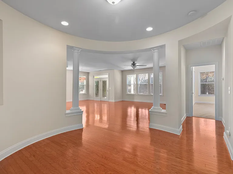 722 Pierside Dr — Photo 6