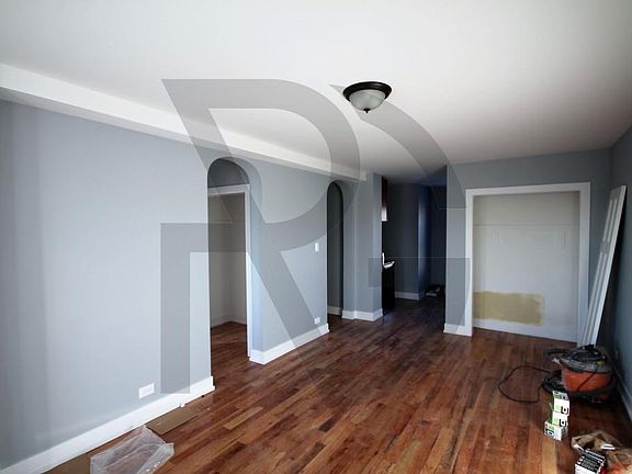 3rd image of 550 W Arlington Pl #550802