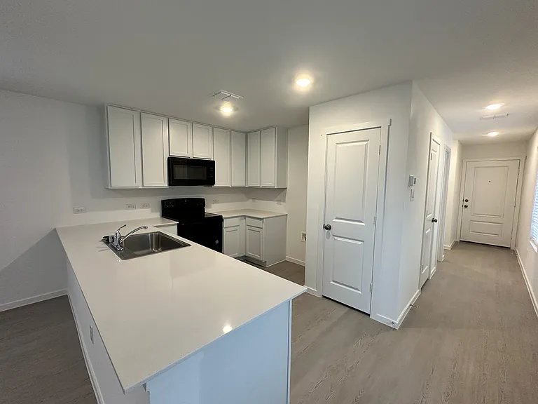 924 Sandhill Crane Ln — Photo 6