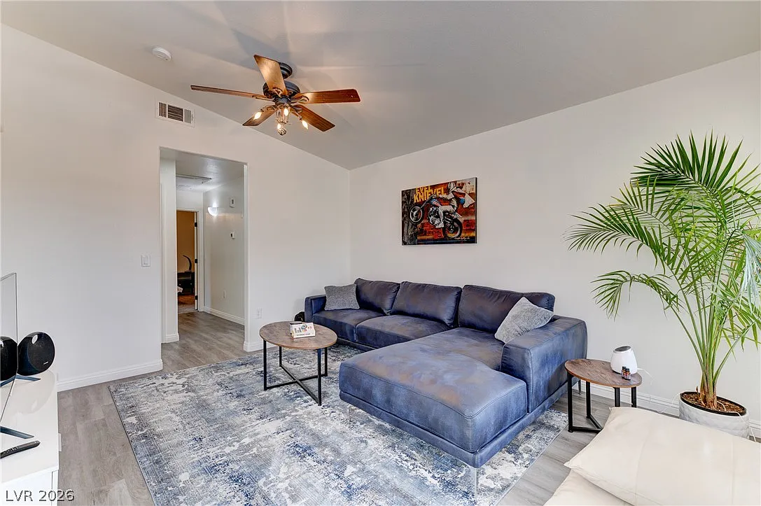 2 bed, 2.0 bath, 1019 sqft, $1,650 — Photo 2