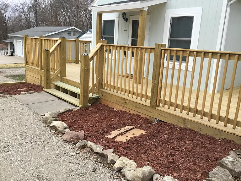 111 W Morse Ave — Photo 3