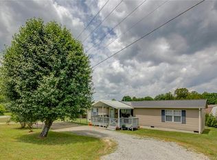75 Piney Mountain Rd, Hendersonville, NC 28792