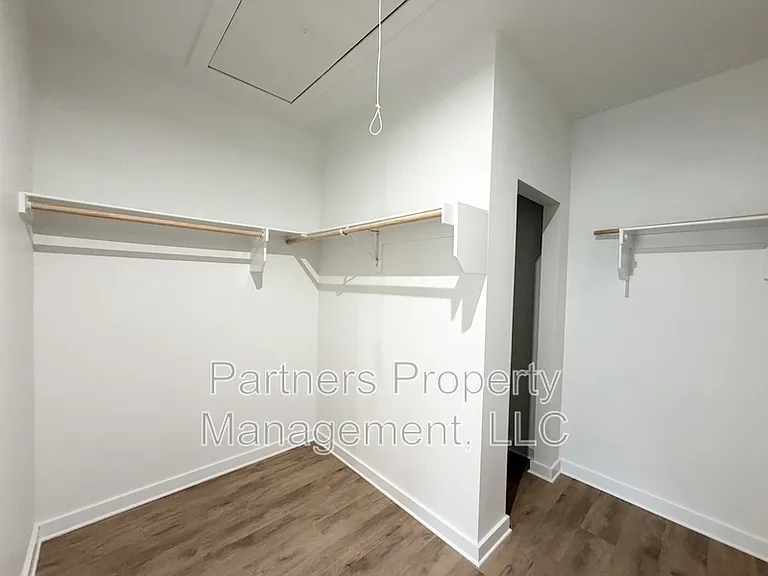 537 S Neon Ave — Photo 9