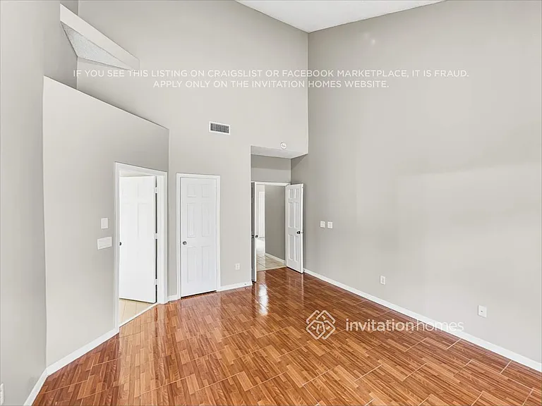11585 Gorham Dr — Photo 10
