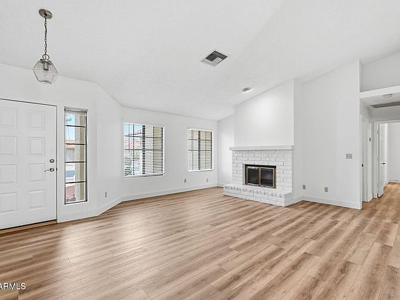 5th image of 2399 LEISURE WORLD --