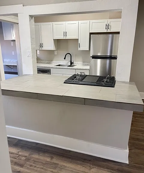 422 N Park Ave #422 — Photo 7