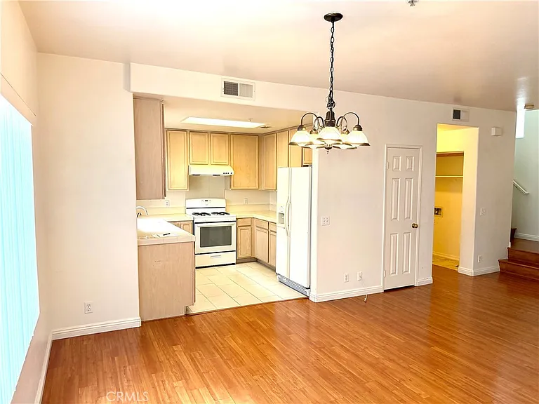 312 Genoa St #C — Photo 6
