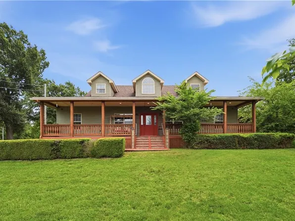 1791 Quisenberry Rd, Sedalia, MO 65301