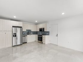 14584 SW 261st Ter, Homestead, FL