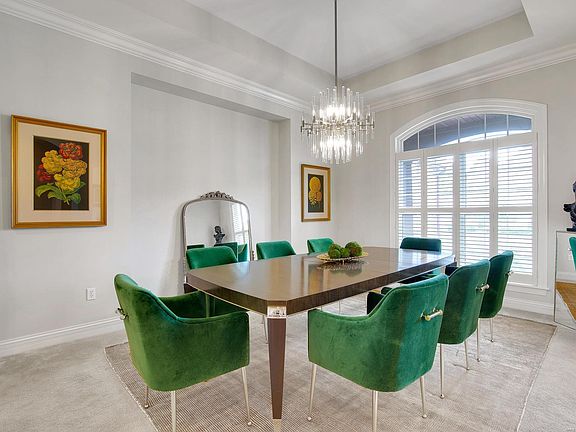 5th image of 408 Wythe House Ct