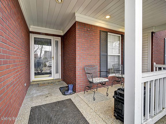2nd image of 8116 Eagles Crest Ct