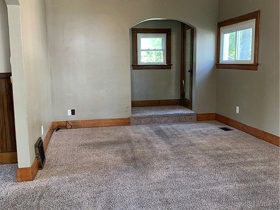 2nd image of 1094 Herberich Ave
