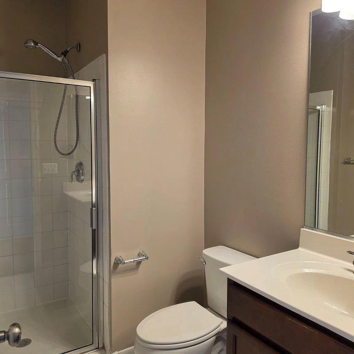 4 bed, 3.5 bath, 2164 sqft, $2,400 — Photo 3